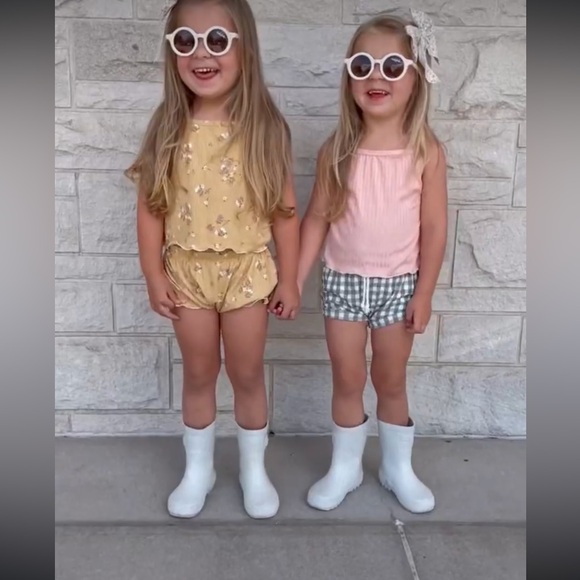 Arrows + Rubies | Pink Ribbed Lettuce Hem Tank - Picture 10 of 10